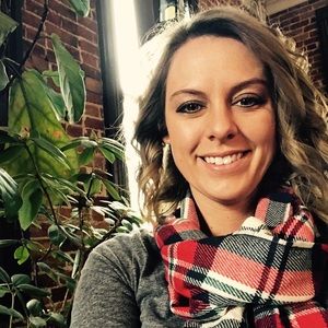 Meet your Posher, Melissa